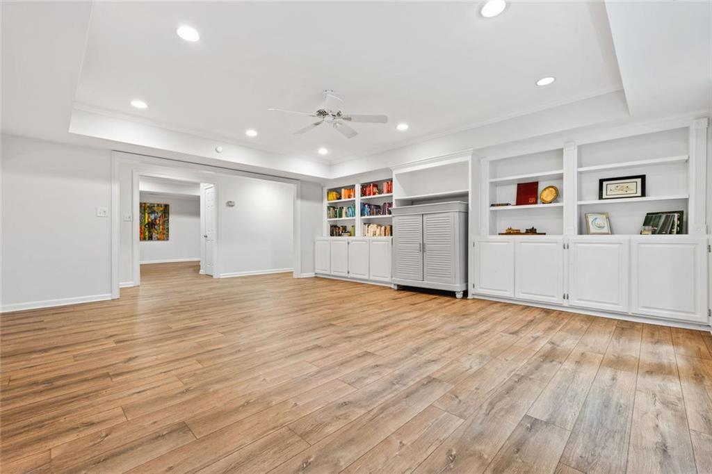 861 Chestnut Lake Drive NE