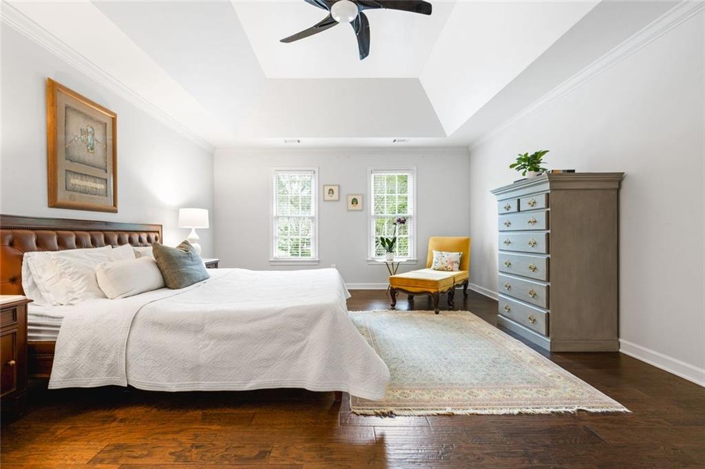 861 Chestnut Lake Drive NE