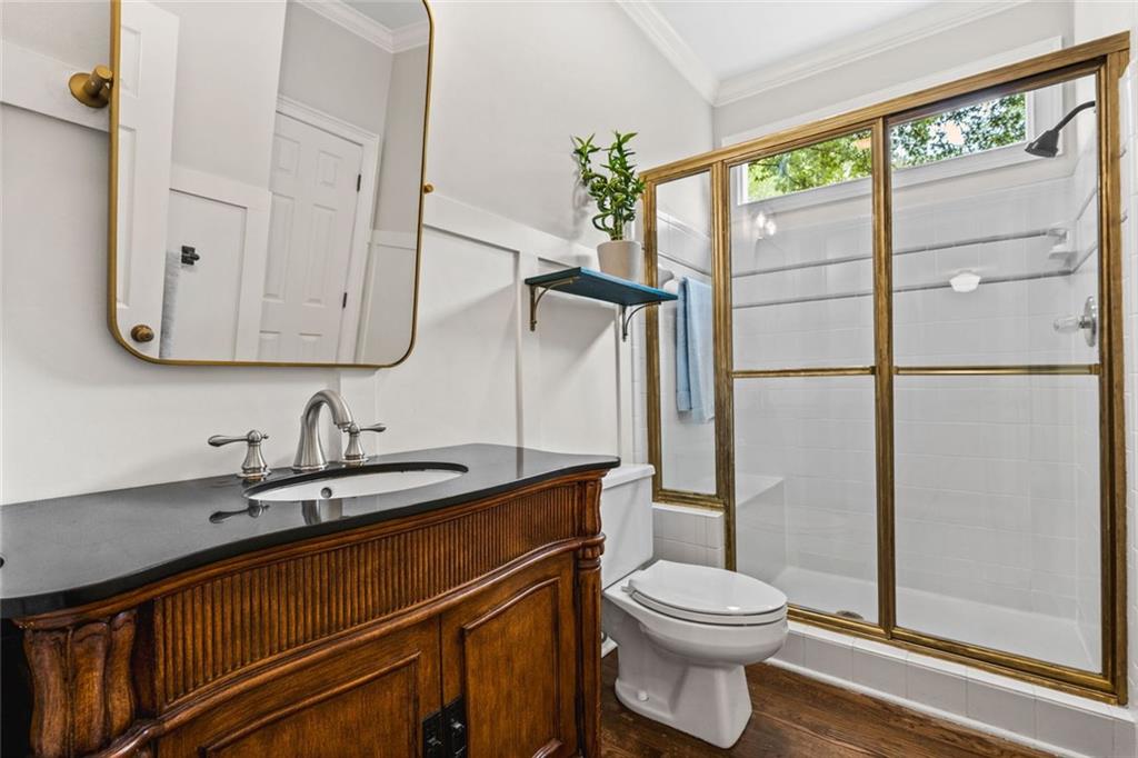 861 Chestnut Lake Drive NE