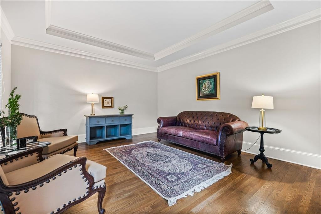 861 Chestnut Lake Drive NE