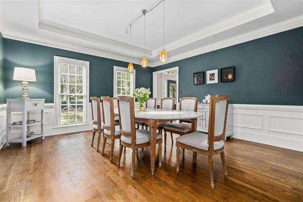 861 Chestnut Lake Drive NE