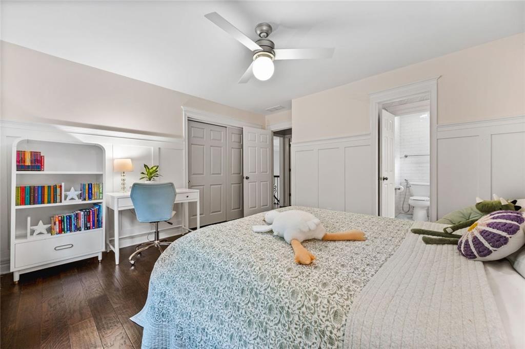 861 Chestnut Lake Drive NE