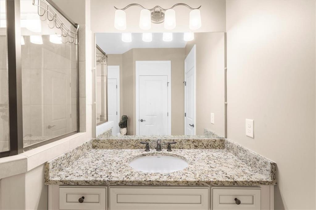 3880 Sweet Magnolia Drive SW