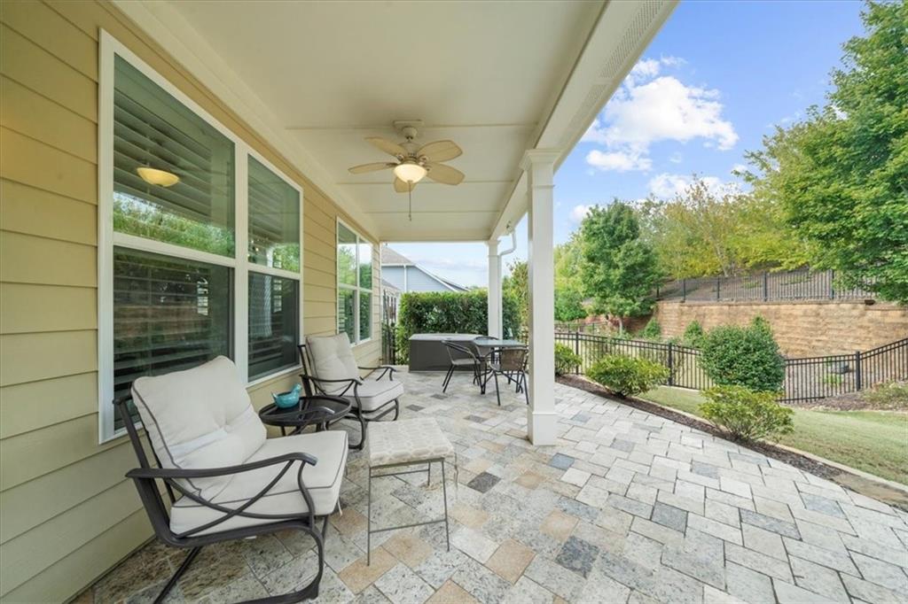 3880 Sweet Magnolia Drive SW