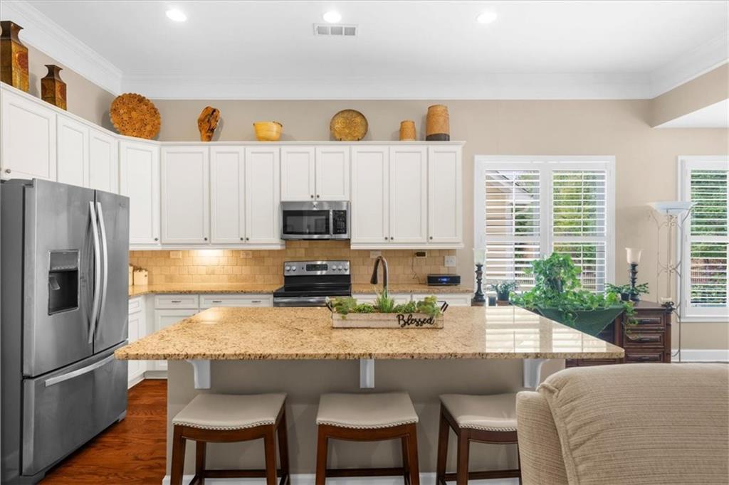 3880 Sweet Magnolia Drive SW