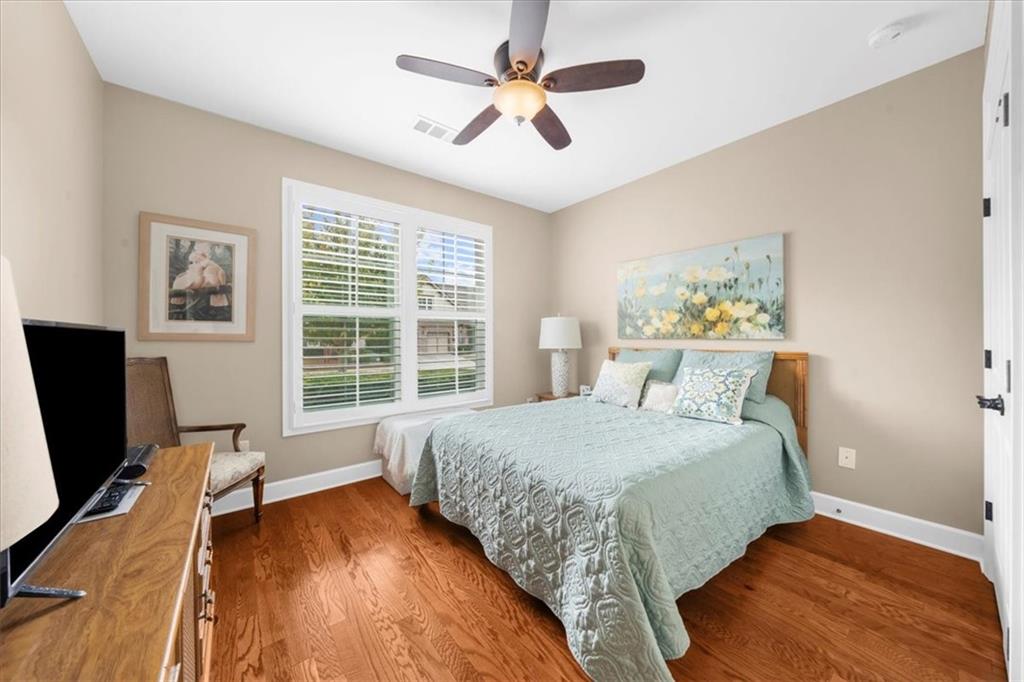 3880 Sweet Magnolia Drive SW