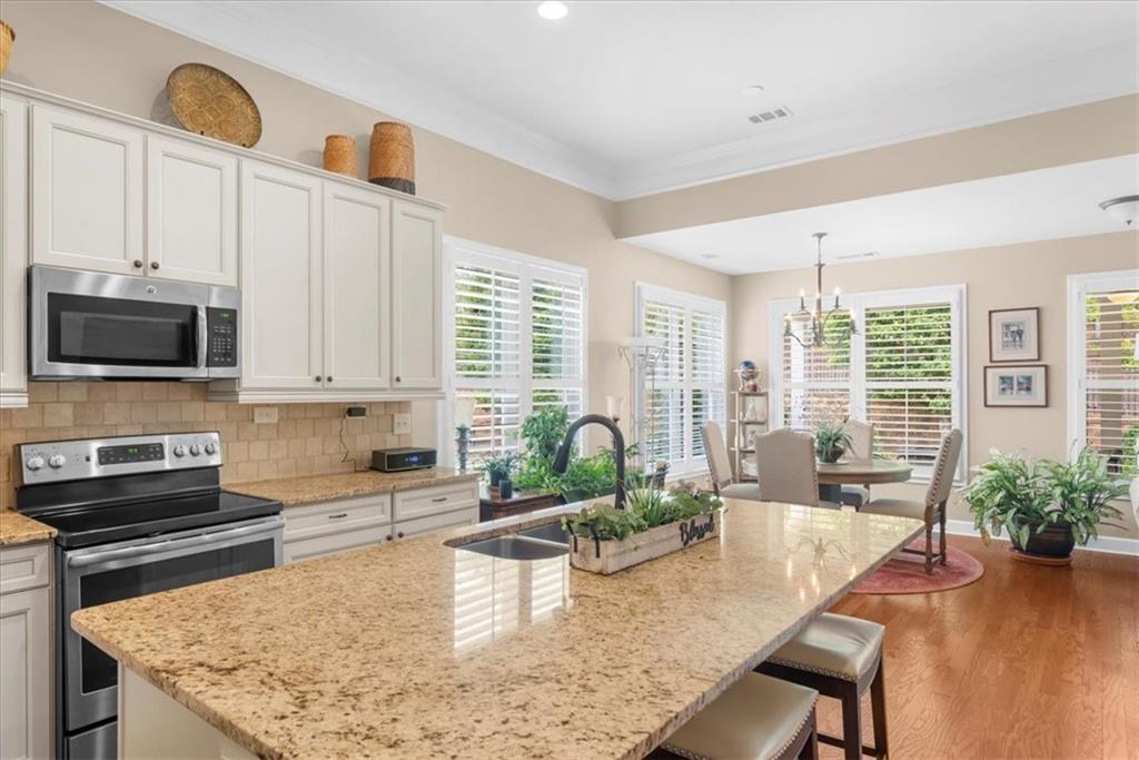 3880 Sweet Magnolia Drive SW