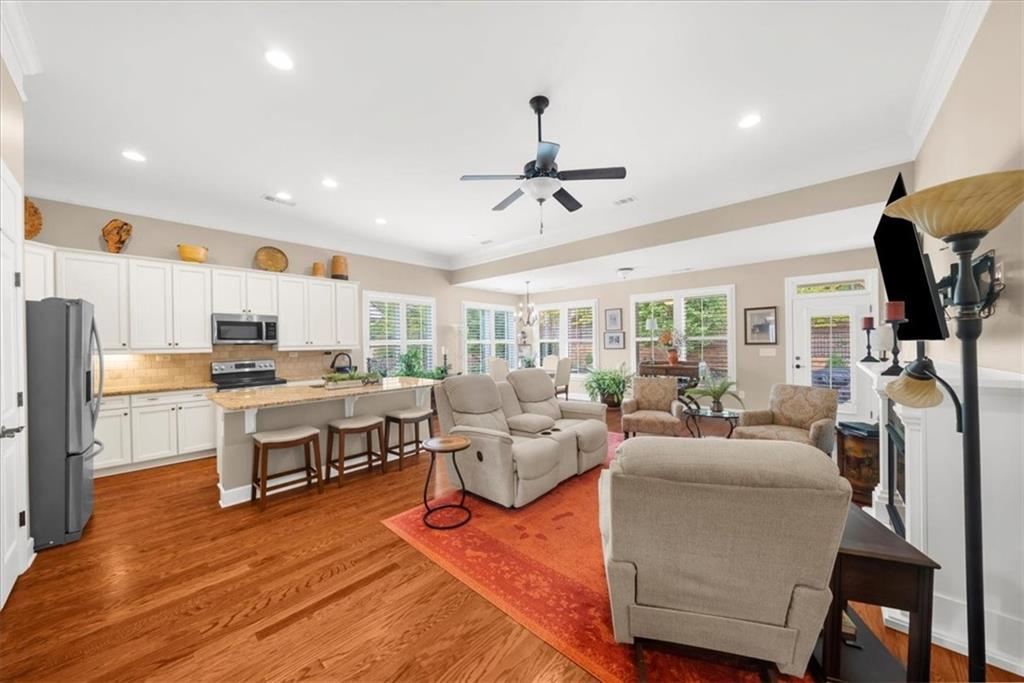 3880 Sweet Magnolia Drive SW