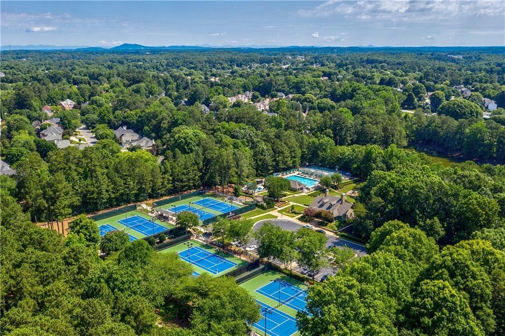 5530 Preserve Circle