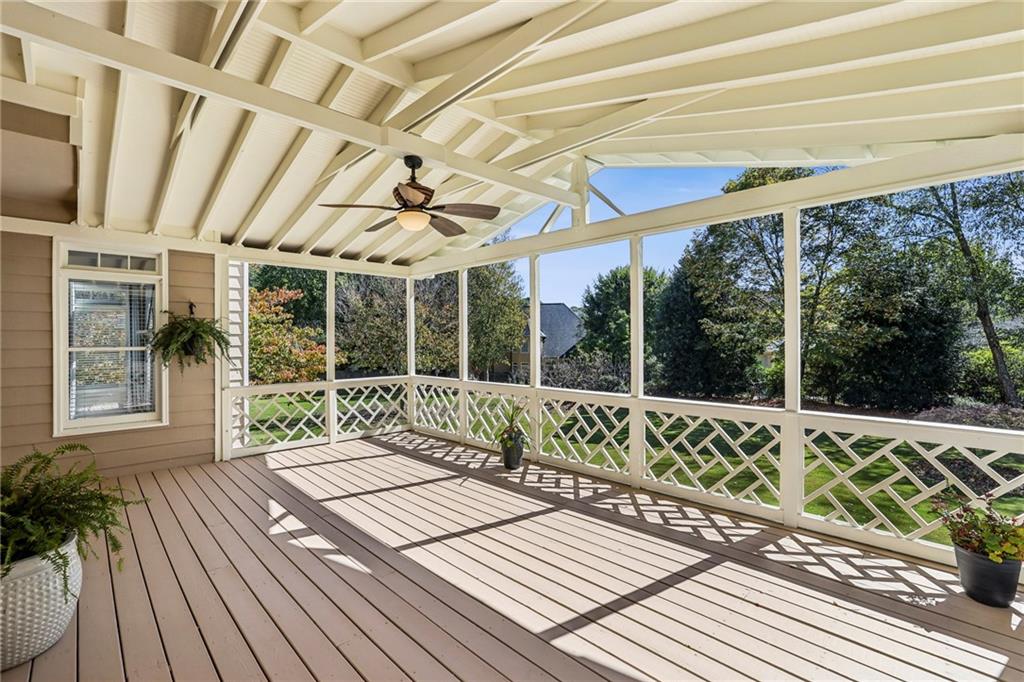 5530 Preserve Circle