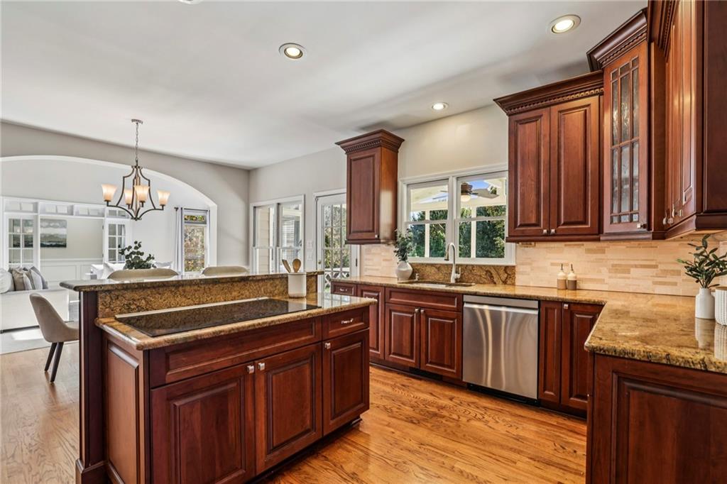 5530 Preserve Circle