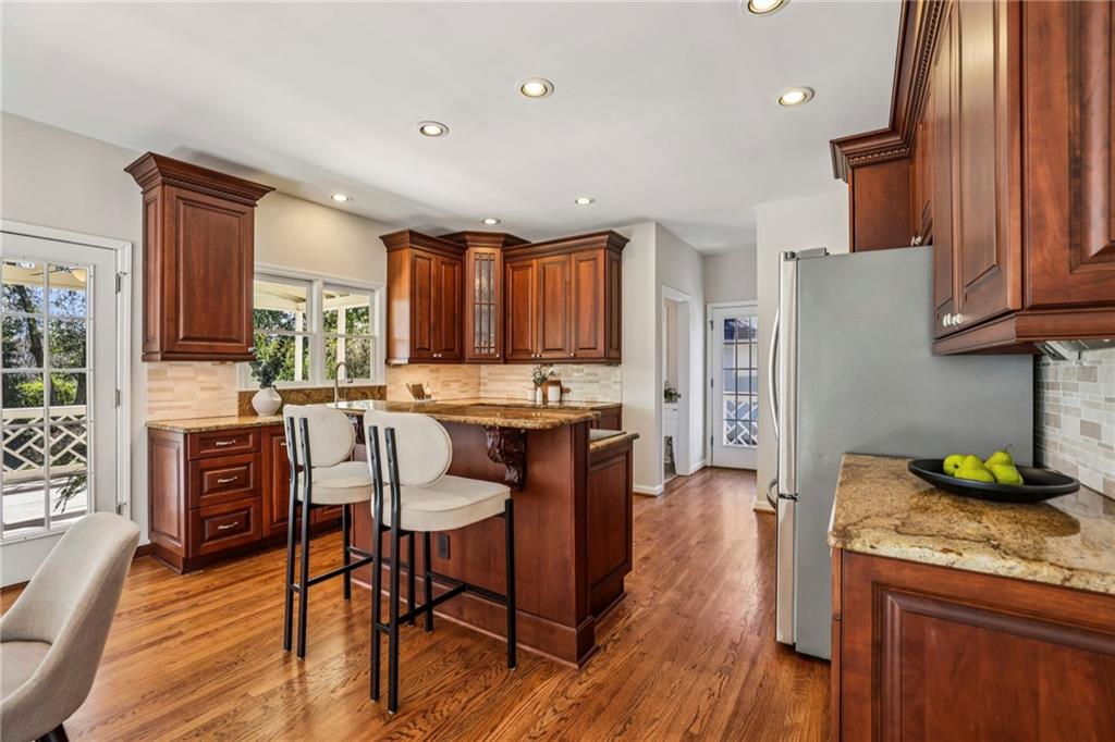 5530 Preserve Circle