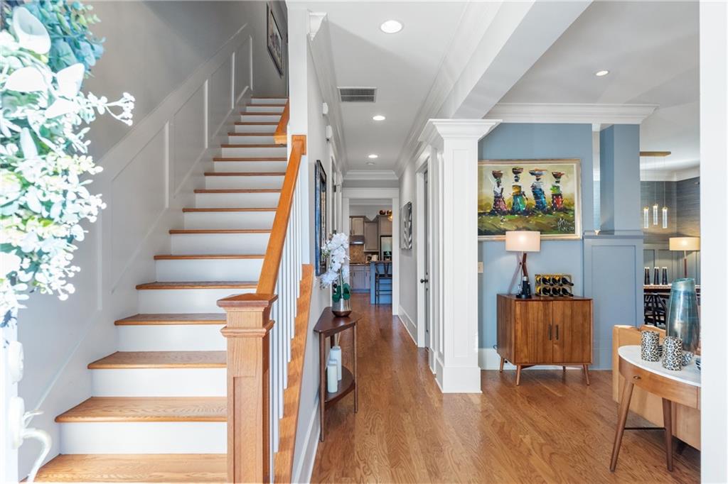 3086 Nichols Street SE