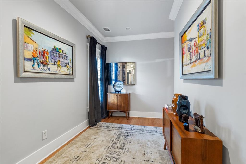 3086 Nichols Street SE