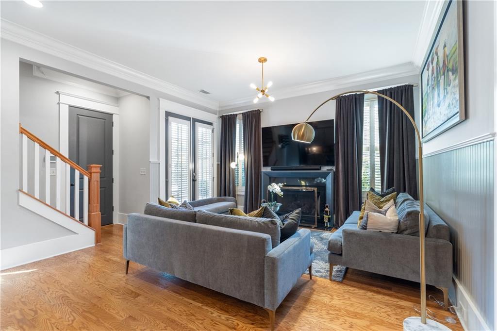 3086 Nichols Street SE