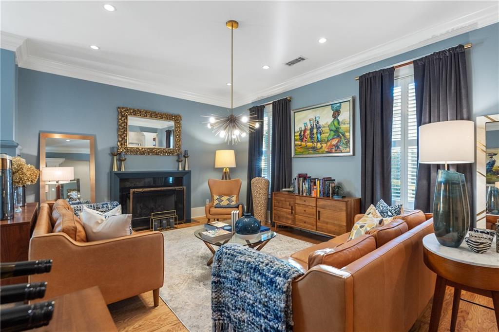 3086 Nichols Street SE