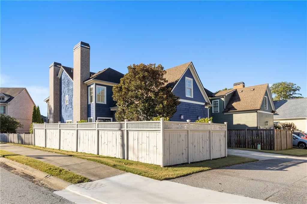 3086 Nichols Street SE