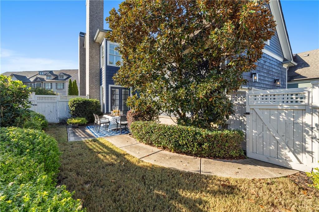 3086 Nichols Street SE