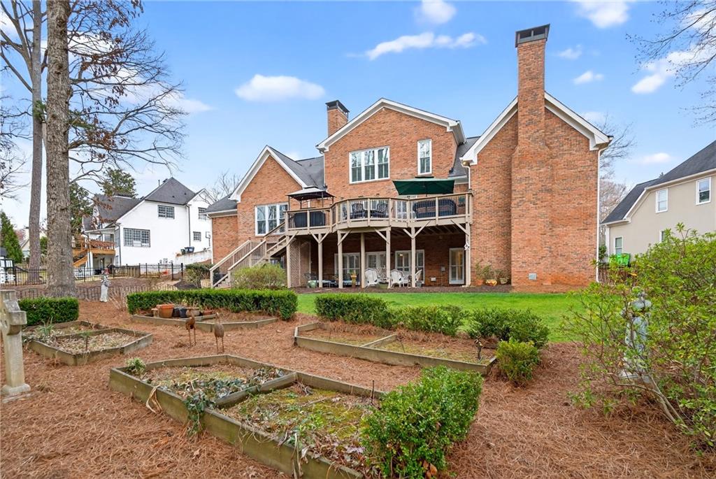 464 Manor Oak Lane SE