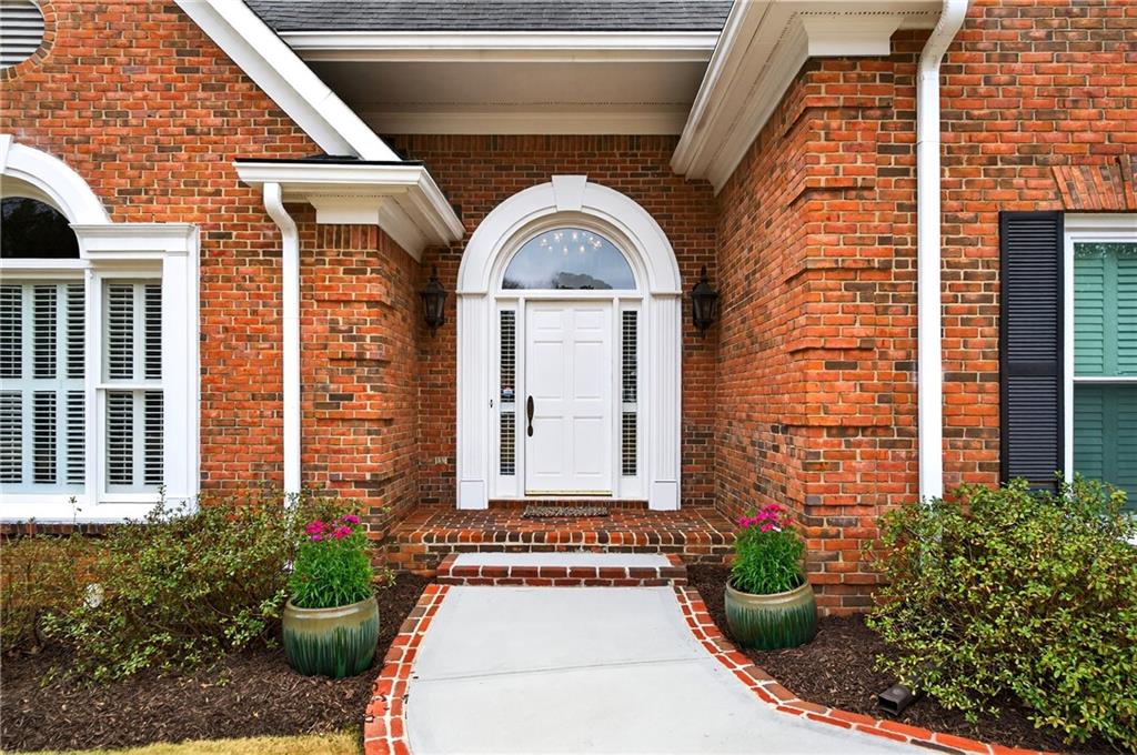 464 Manor Oak Lane SE