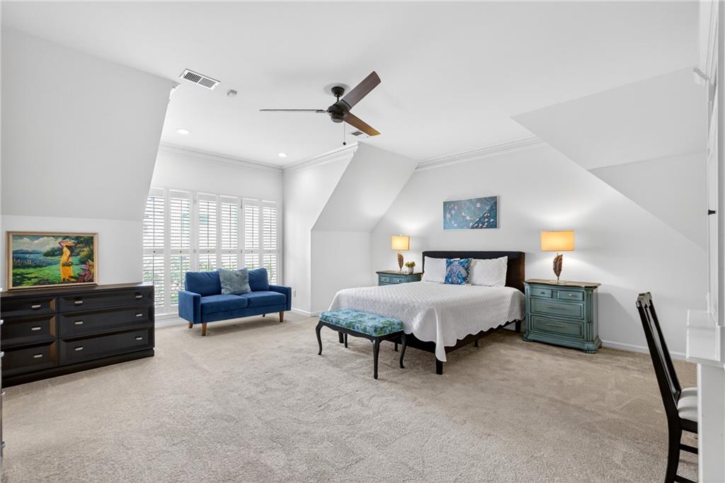 464 Manor Oak Lane SE