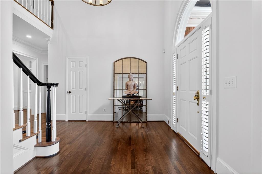 464 Manor Oak Lane SE