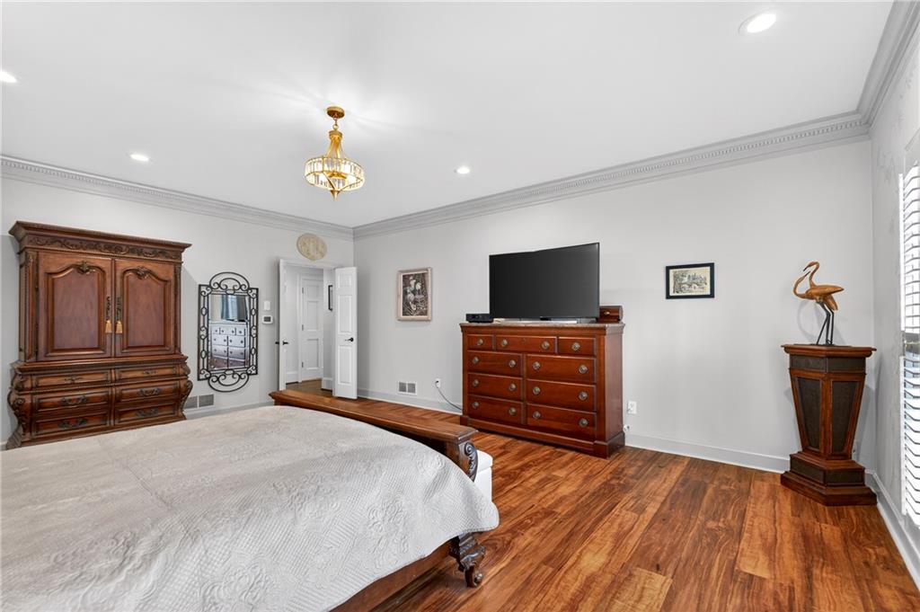 464 Manor Oak Lane SE