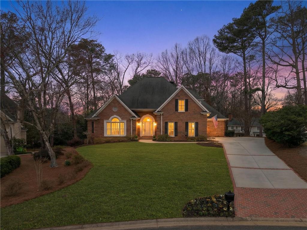 464 Manor Oak Lane SE