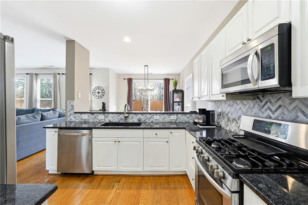 529 Mirramont Place