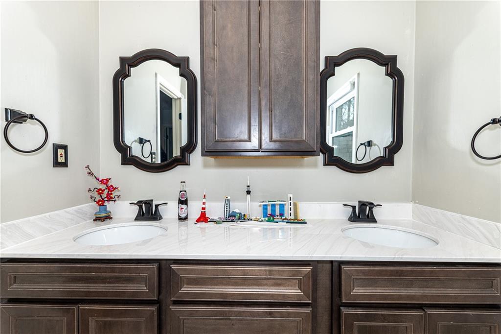 5184 Deering Trail