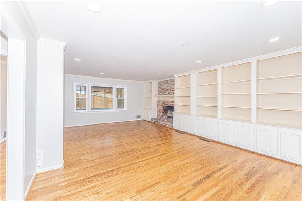 5184 Deering Trail