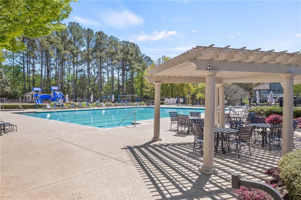 555 Rose Border Drive