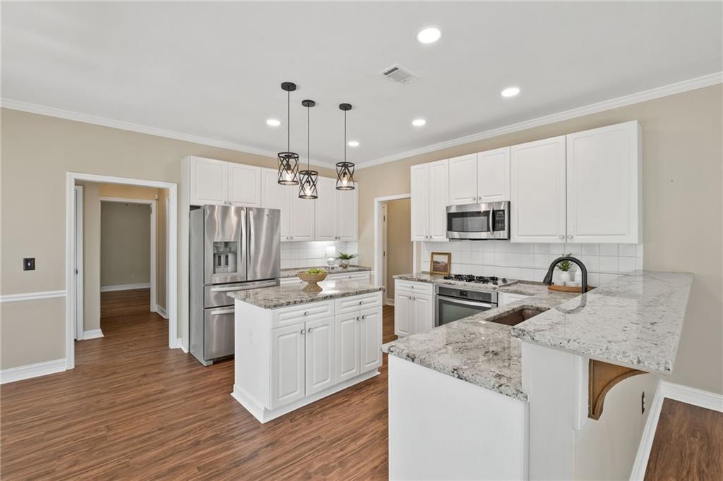 555 Rose Border Drive