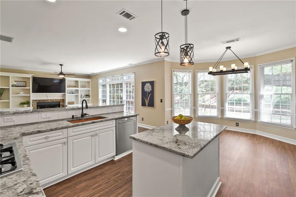 555 Rose Border Drive