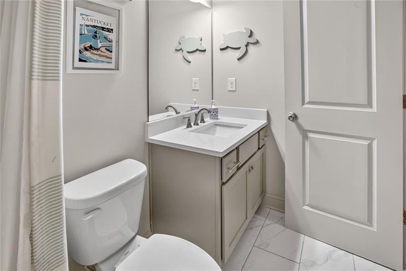 1956 Skyfall Circle NE