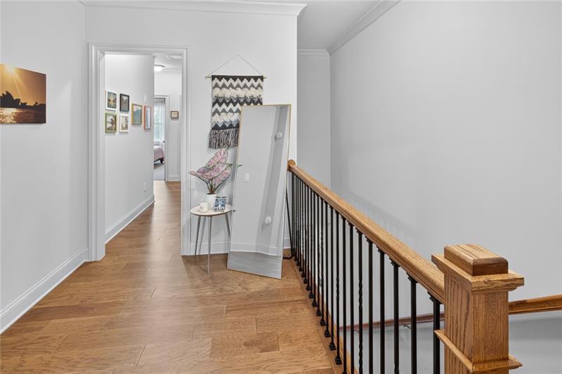 1956 Skyfall Circle NE