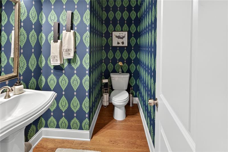 1956 Skyfall Circle NE