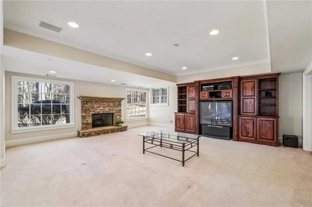 12215 Winding Oak Trail