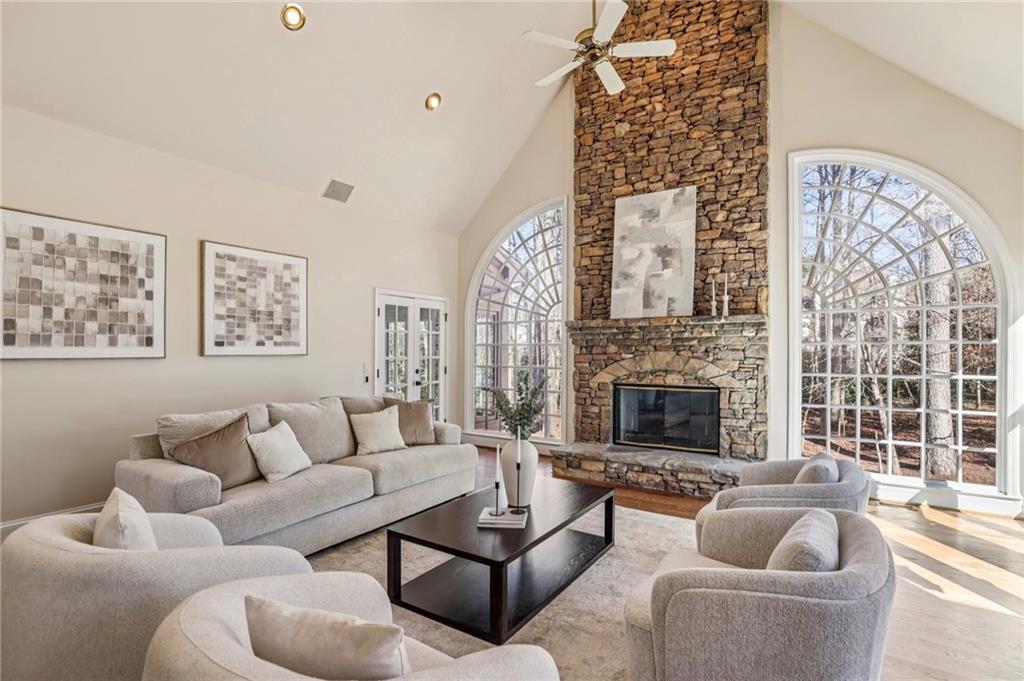 12215 Winding Oak Trail