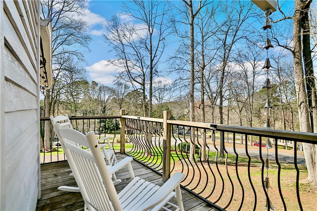 4215 Brandon Ridge Drive NE