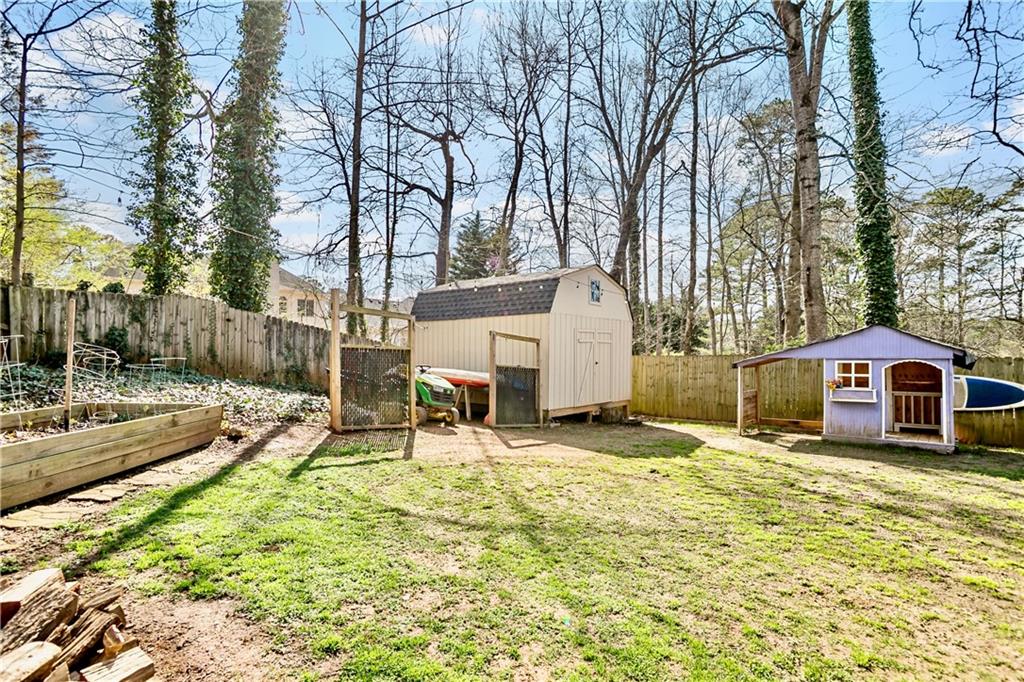 4215 Brandon Ridge Drive NE