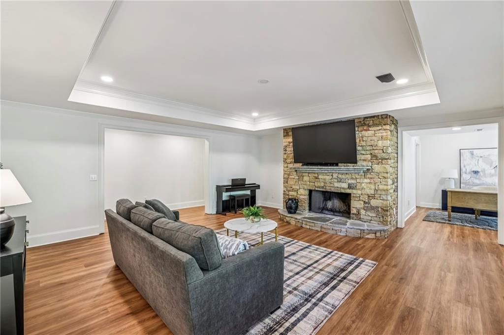 12090 Meadows Lane
