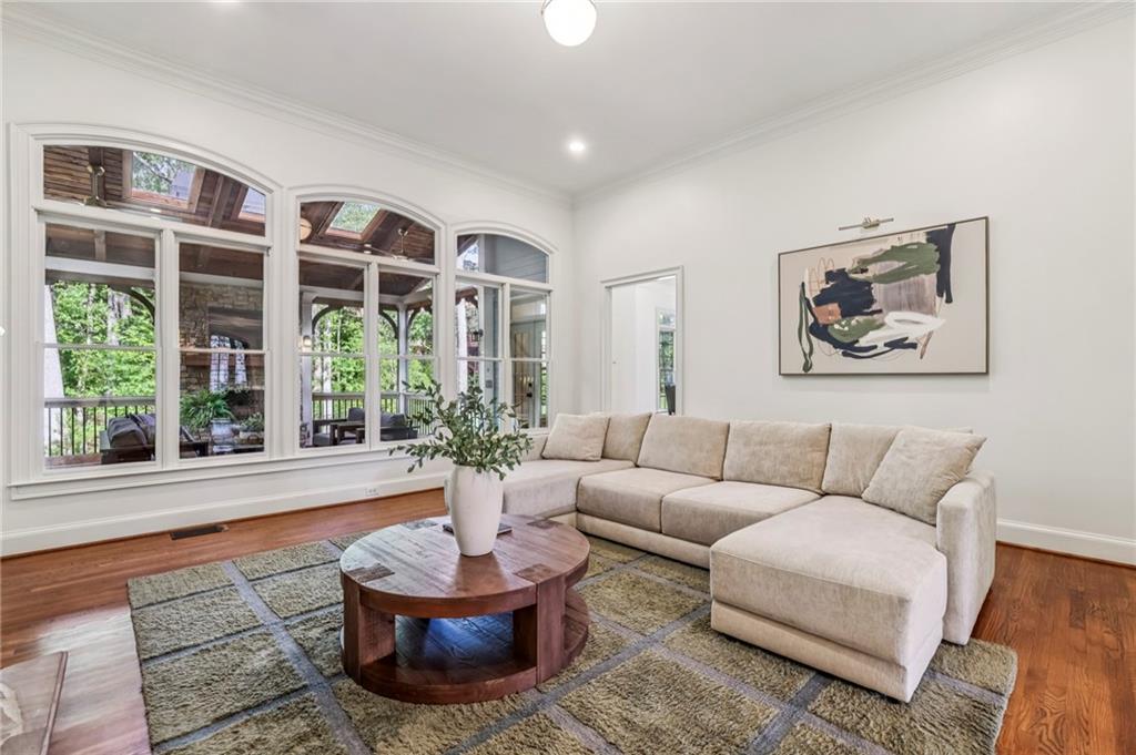 12090 Meadows Lane