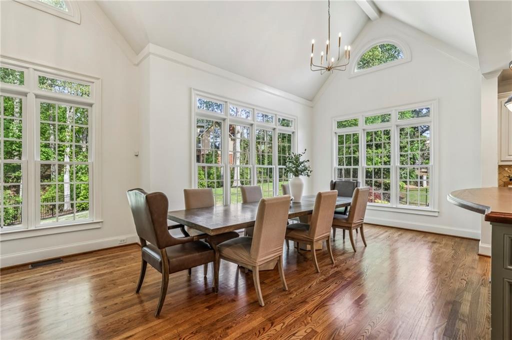 12090 Meadows Lane