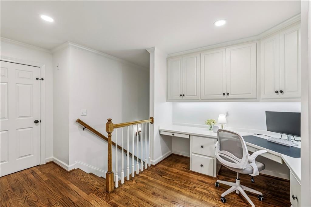 12090 Meadows Lane