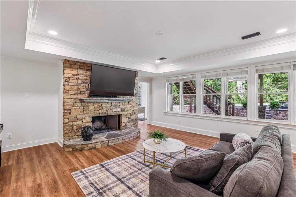 12090 Meadows Lane