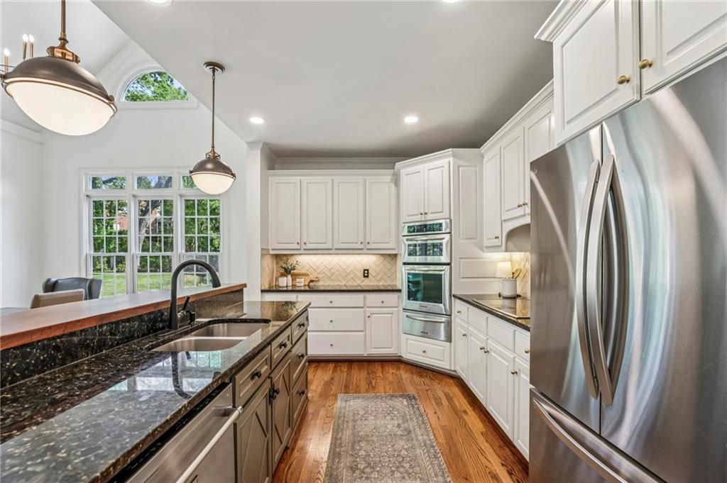 12090 Meadows Lane