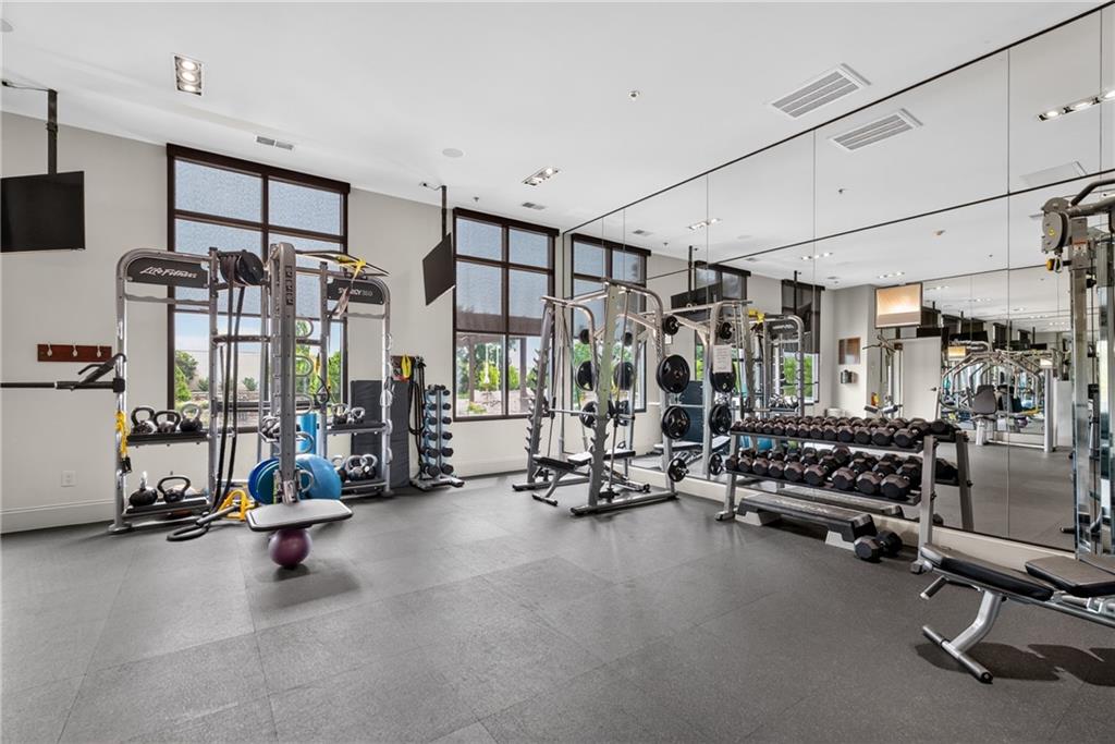 2277 Peachtree Road NE Unit 610