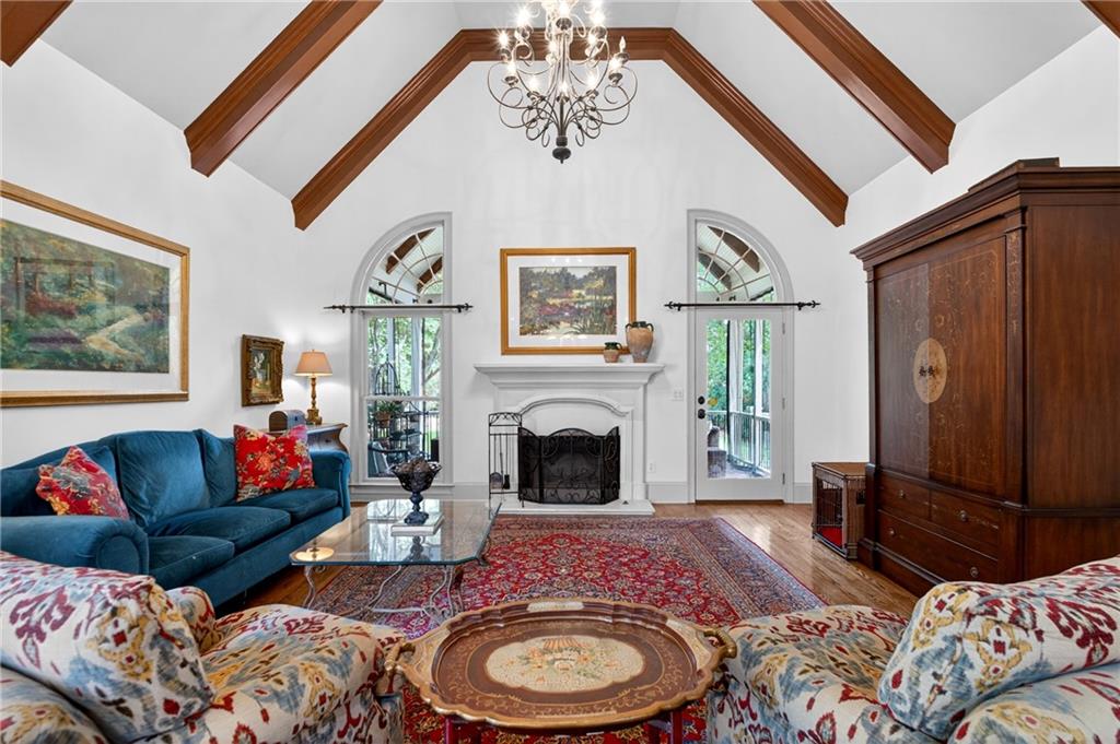 2612 Canopy Lane