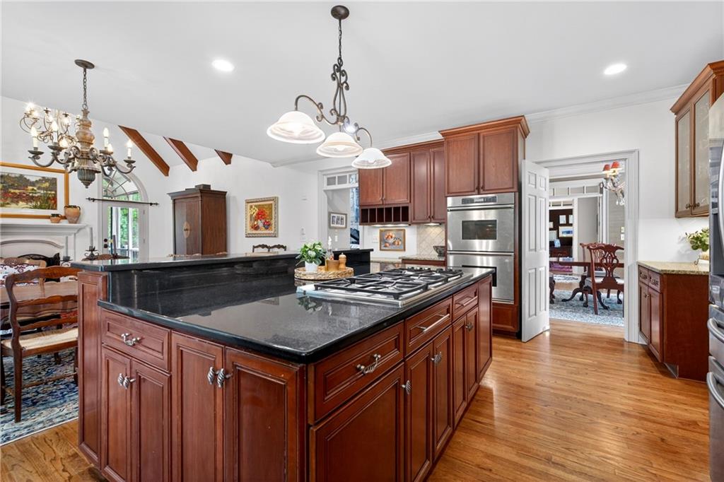 2612 Canopy Lane